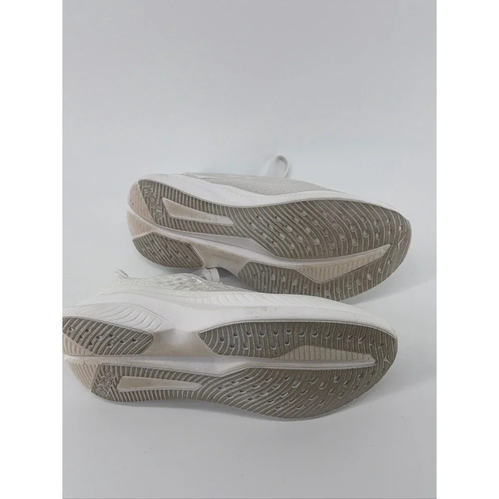 Hoka One One step into